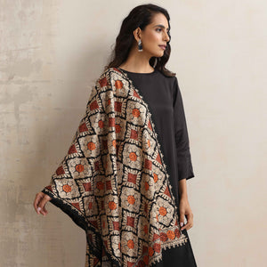 trueBrowns Black Embroidered Woollen Stole