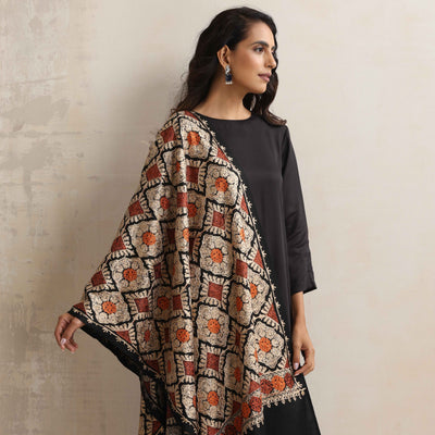trueBrowns Black Embroidered Woollen Stole