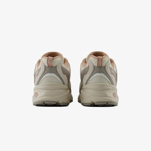 New Balance | 530 { TIMBERWOLF