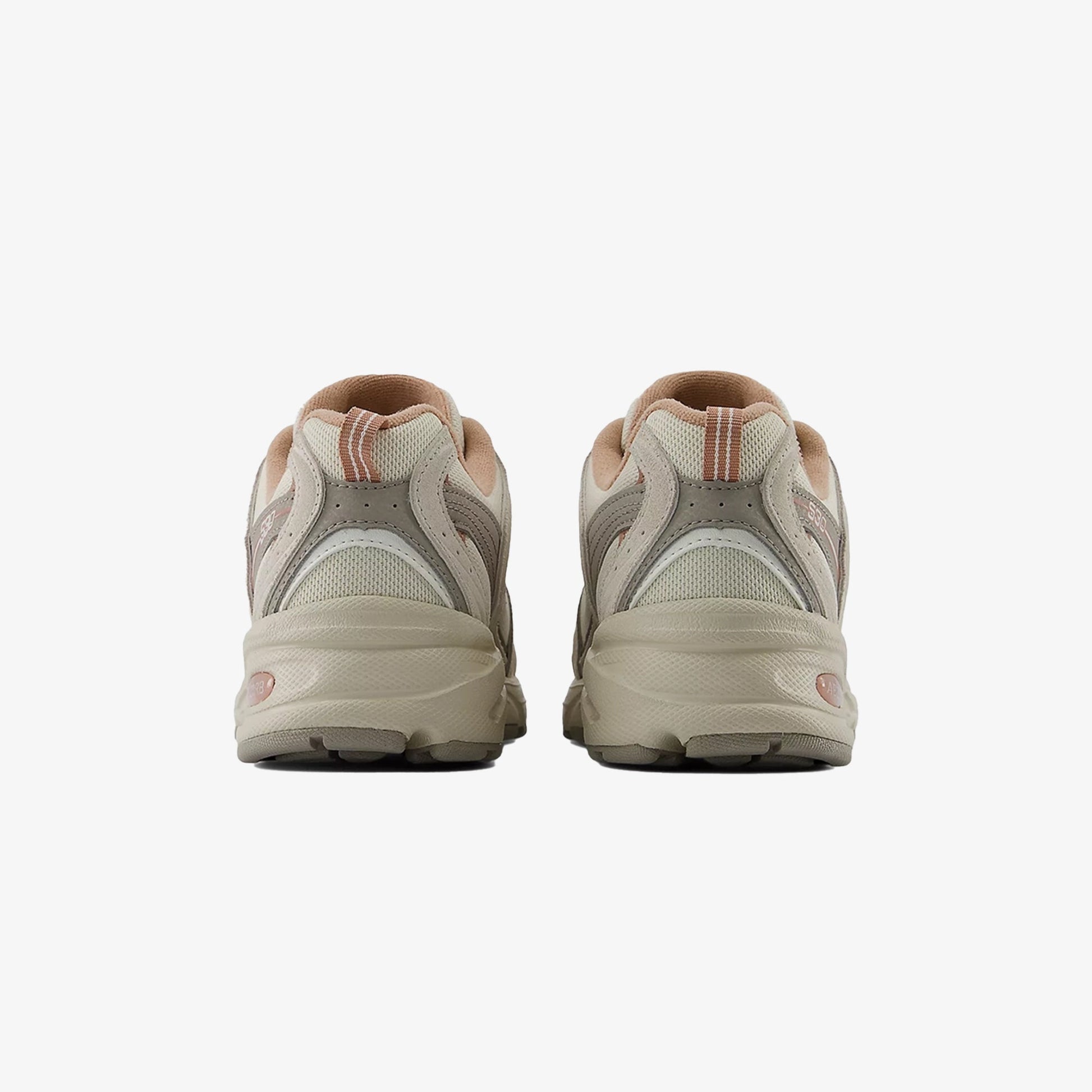 New Balance | 530 { TIMBERWOLF
