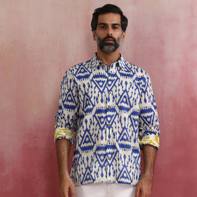 trueBrowns Men's Blue Ikat Cotton Shirt