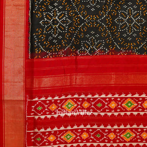 Black Red Floral Motif Pochampally Ikat Handloom Silk Saree
