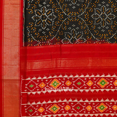 Black Red Floral Motif Pochampally Ikat Handloom Silk Saree