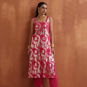 trueBrowns Pink Metallic Straight Kurta Set