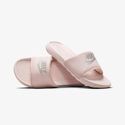 Nike | VICTORI ONE  { BARELY ROSE/METALLIC SILVER-BARELY ROSE