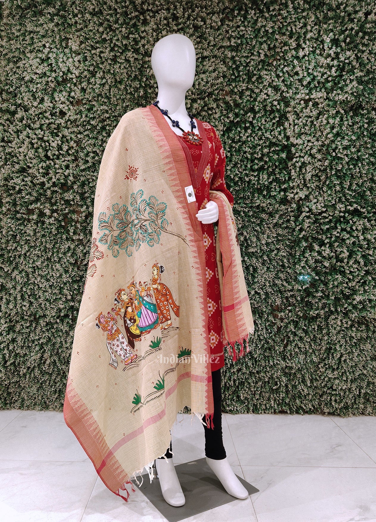 Cream Pink dancing Sakhi Hand-Painted Tussar Pattachitra Dupatta