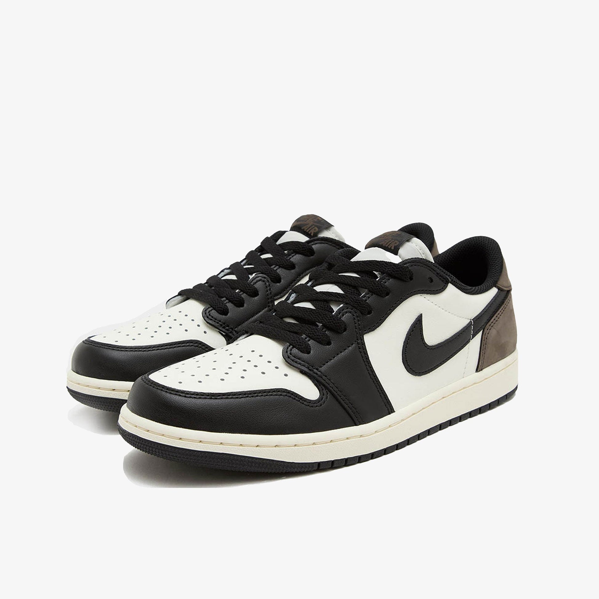 JORDAN | AIR JORDAN 1 LOW OG"MOCHA" { SAIL/BLACK-DARK MOCHA
