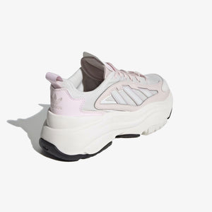 Adidas Originals | OZGAIA  { CLOUD WHITE/OFF WHITE/ALMOST PINK
