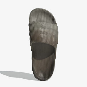 ADIDAS ORIGINALS | ADILETTE 22 SLIDES { SILVER PEBBLE/SHADOW OLIVE/OFF WHITE