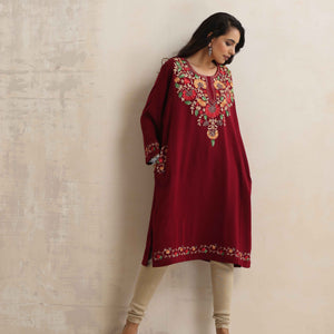 trueBrowns Maroon Kashmiri Floral Embroidered Woollen Phiran Kurta