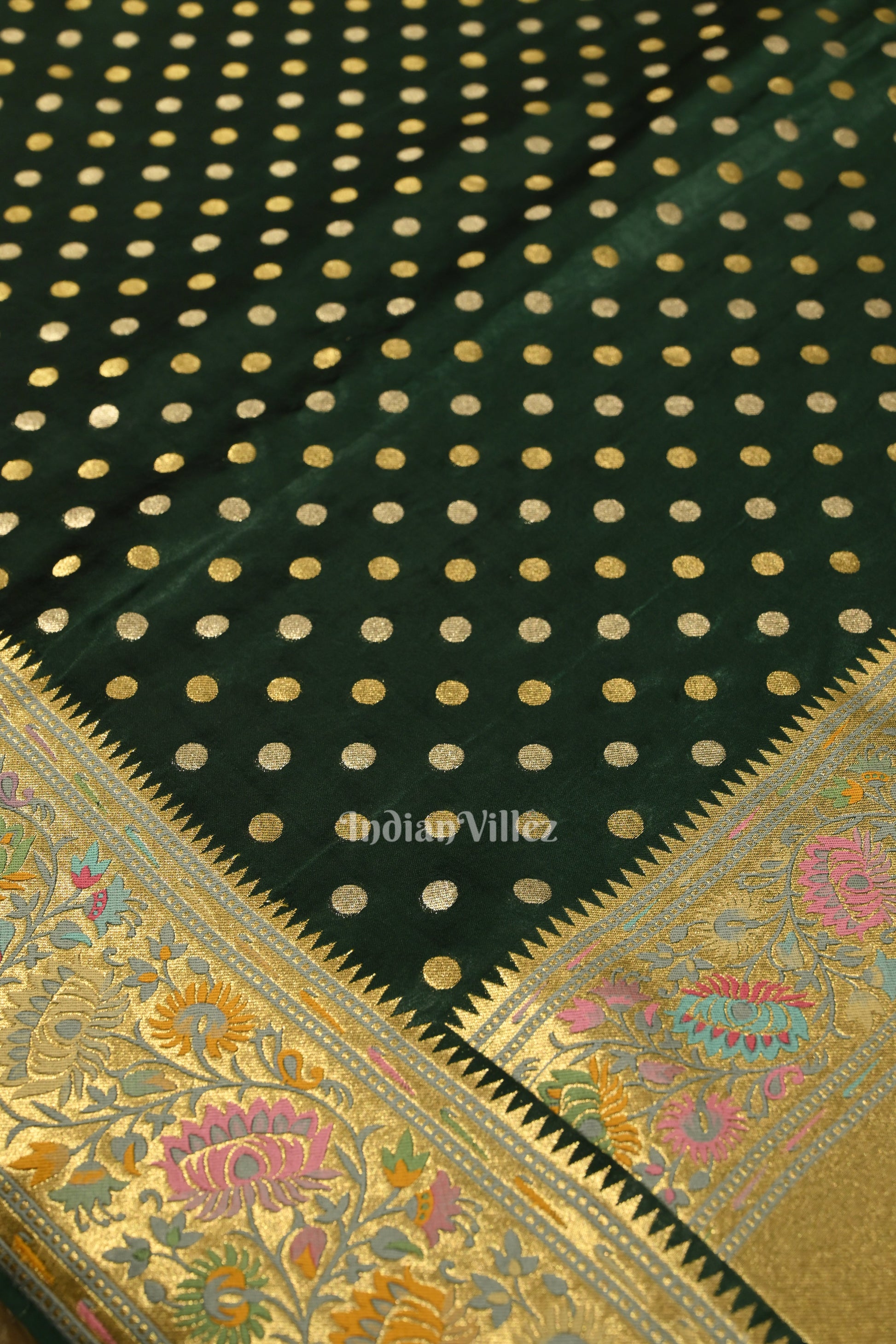 Green Banarasi Silk Saree With Paithani Border and Pallu