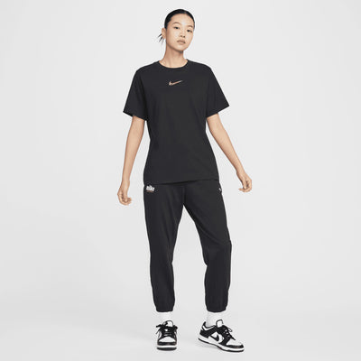NIKE | LOOSE SHORT-SLEEVE GRAPHIC T-SHIRT { BLACK