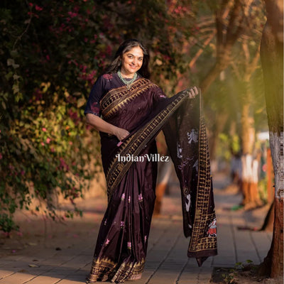 Arjuna Bows to Navagunjara Pure Hand-Painted Pattachitra Saree