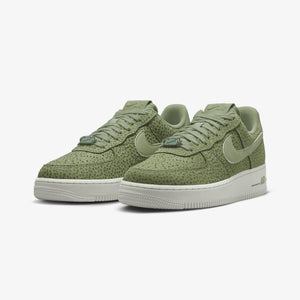 Nike | AIR FORCE 1 '07 PREMIUM { SESAME/OIL GREEN-LIGHT BONE