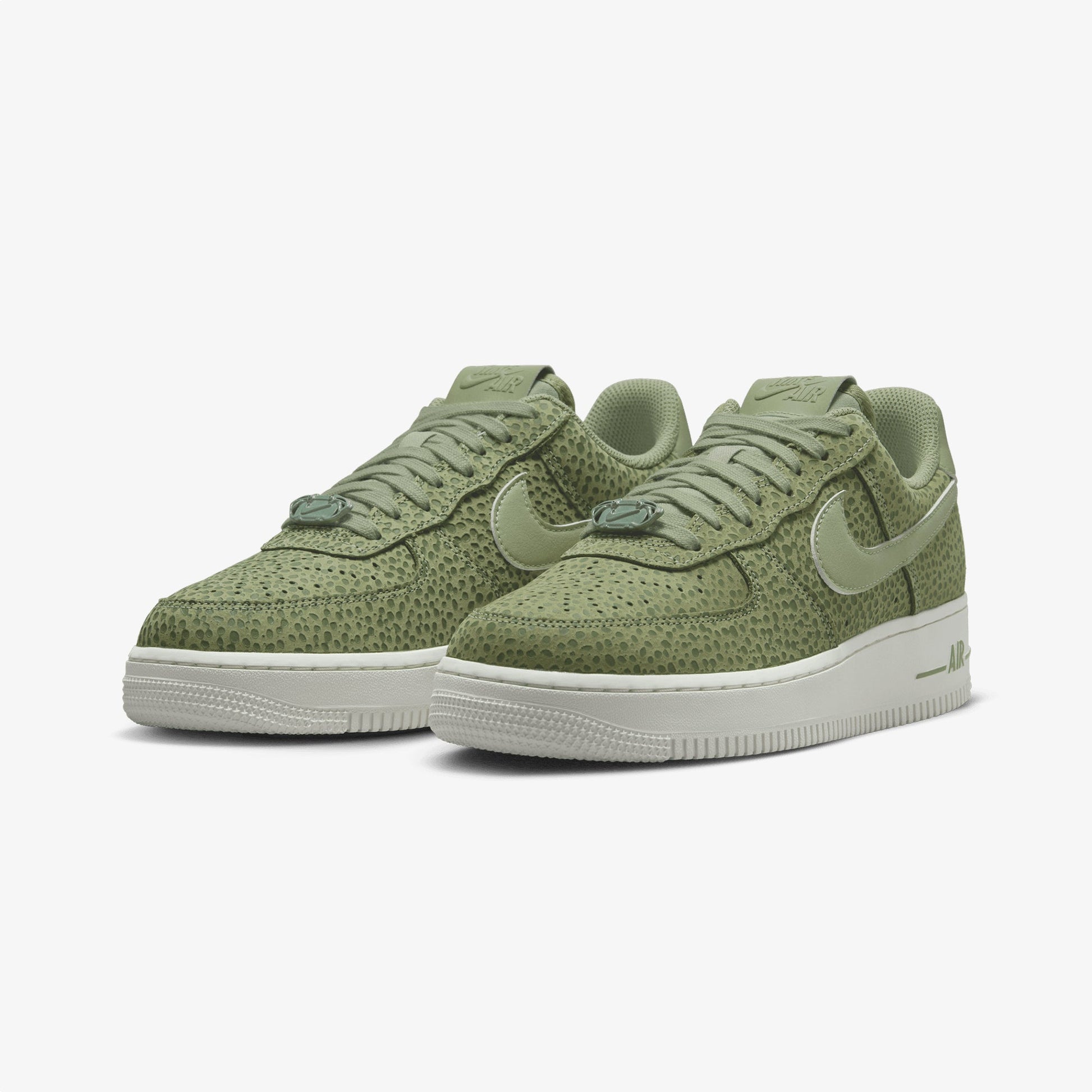 Nike | AIR FORCE 1 '07 PREMIUM { SESAME/OIL GREEN-LIGHT BONE