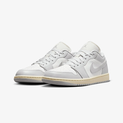 JORDAN | AIR JORDAN 1 LOW { SAIL/NEUTRAL GREY-COCONUT MILK