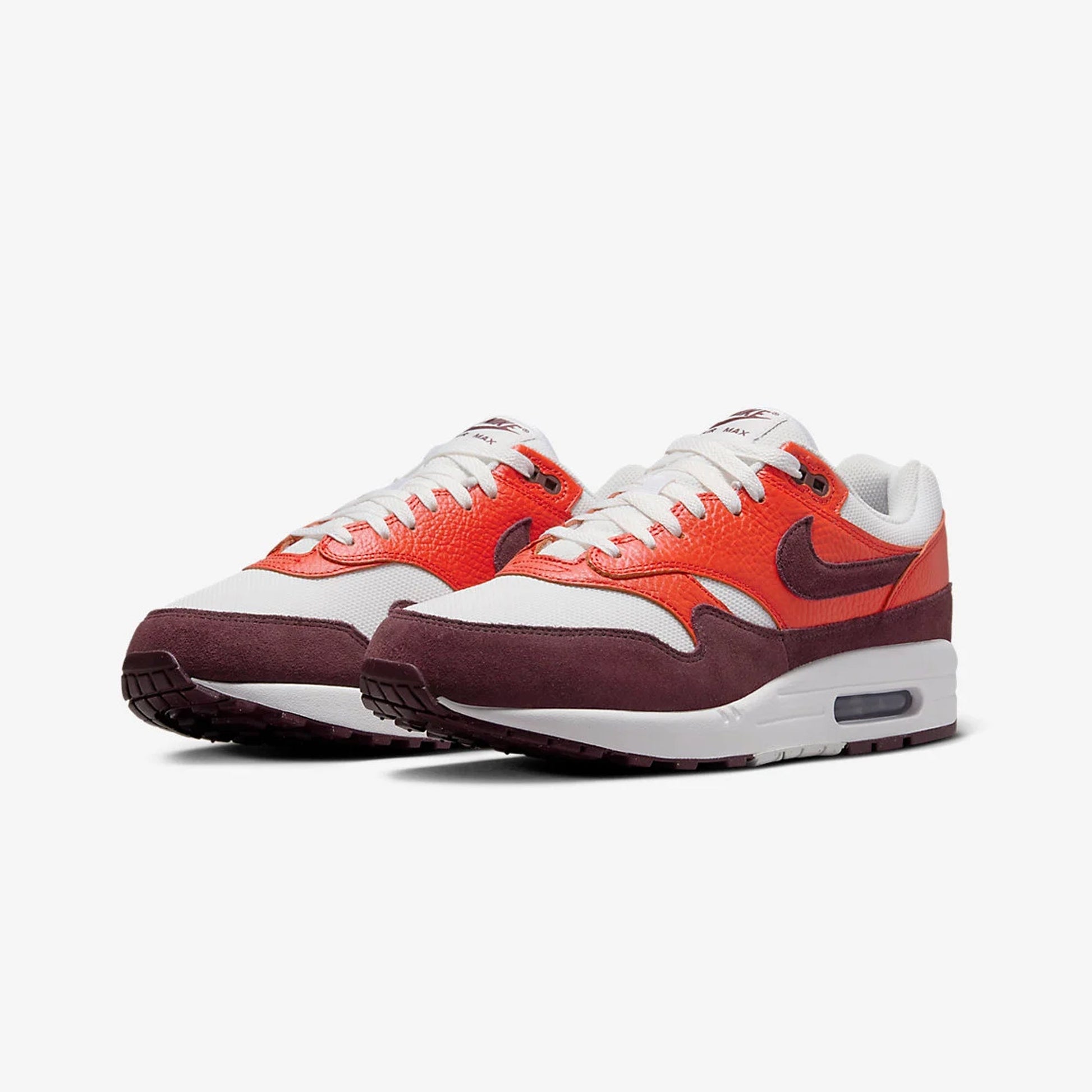 Nike | AIR MAX 1  { SUMMIT WHITE/BURGUNDY CRUSH-PICANTE RED