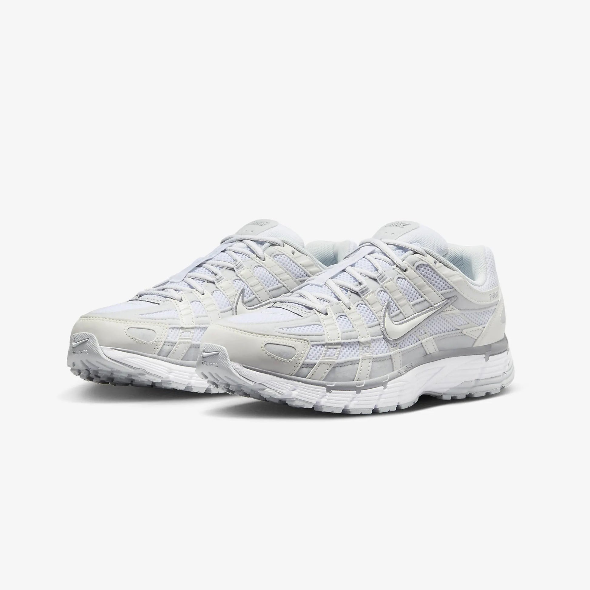Nike | P-6000  { MTLC SUMMIT WHT/WHITE-PURE PLATINUM