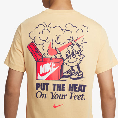 NIKE | SPORTSWEAR CLUB { BROWN