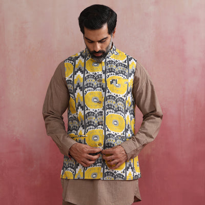 trueBrowns Men's Beige Ikat Reversible  Nehru Jacket