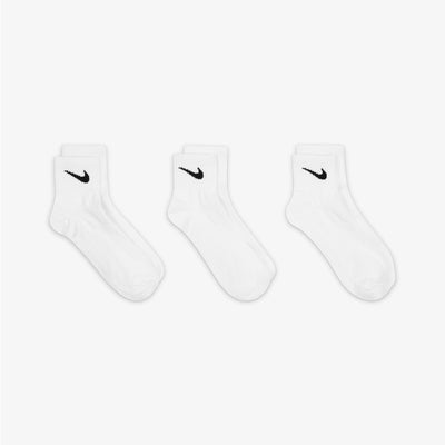 NIKE | PERFORMANCE LIGHTWEIGHT TRAINING ANKLE SOCKS (3 PAIRS) { WHITE/BLACK
