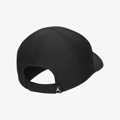 Jordan | DRI-FIT CLUB UNSTRUCTURED CURVED BILL CAP  { BLACK/BLACK/WHITE