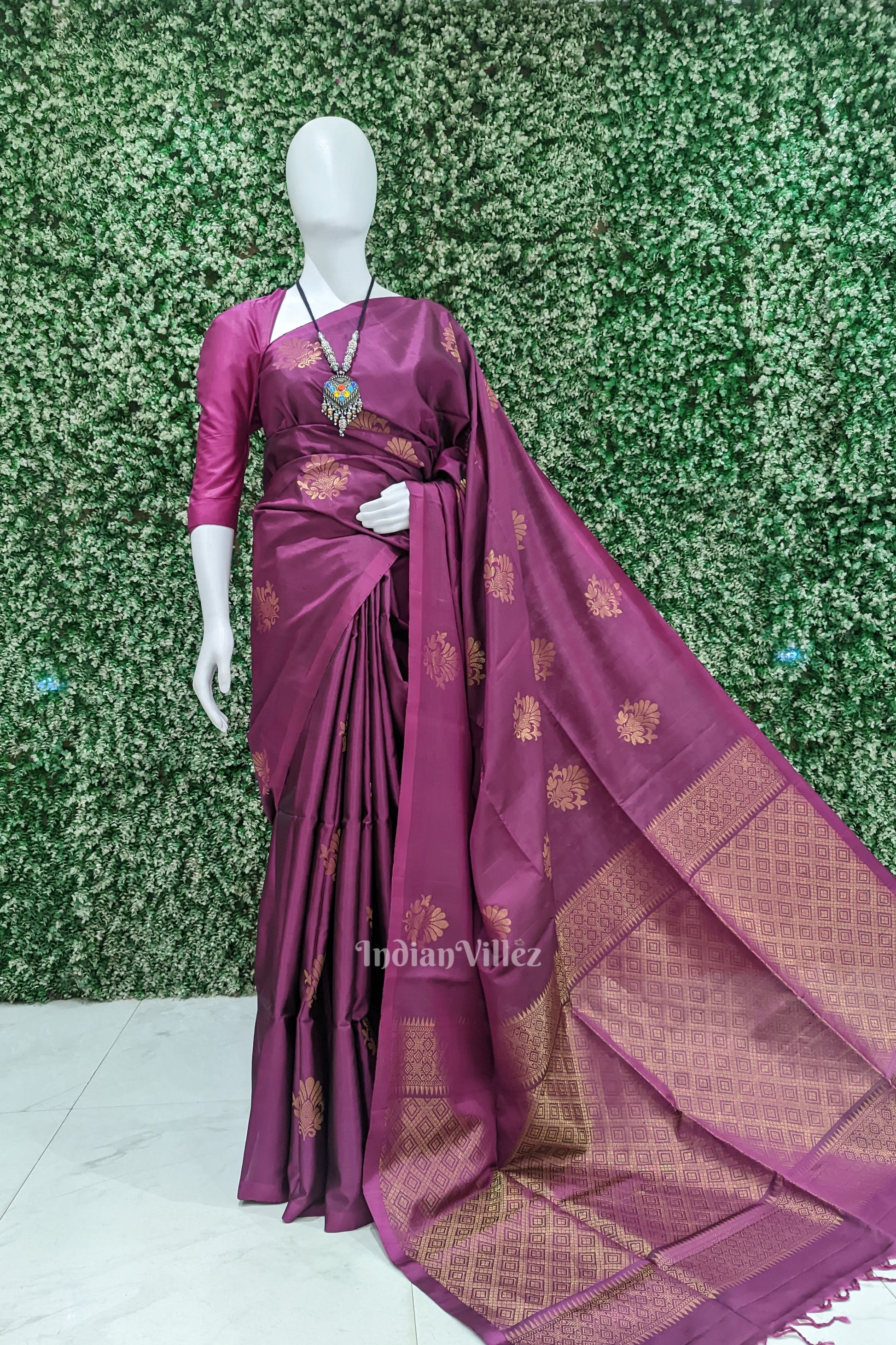 Maroon Golden Floral Design Pure Kanjivaram Soft Silk Saree