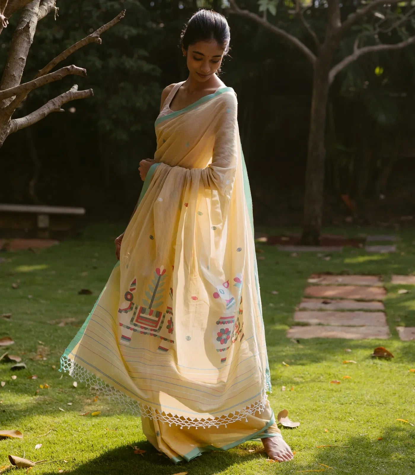 Sandal Handloom Bengal Cotton Saree With Jamdnai Llama Motifs in the Pallu