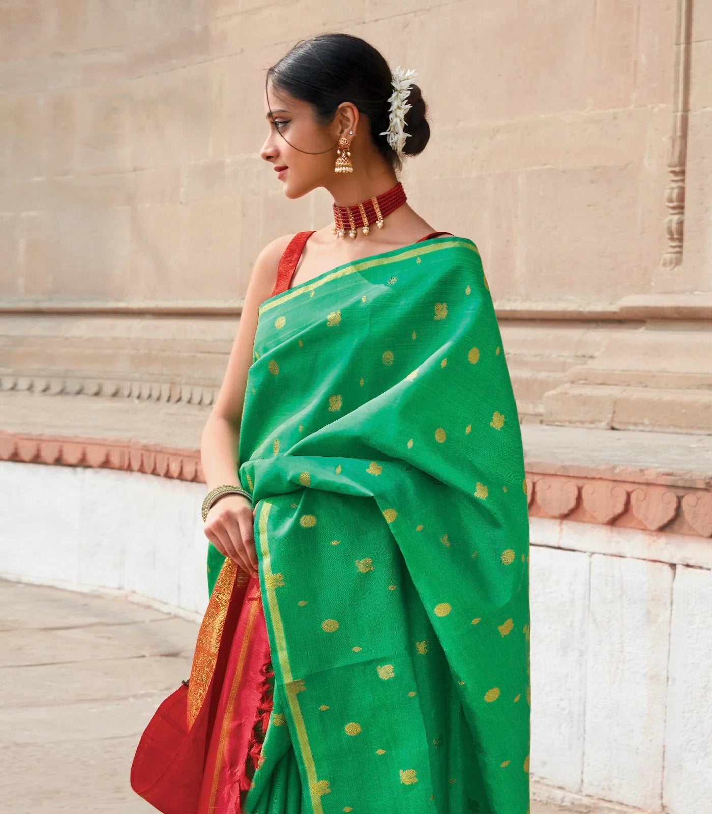 Aquamarine Handloom Kanchipuram Silk Saree With Contrast Pallu