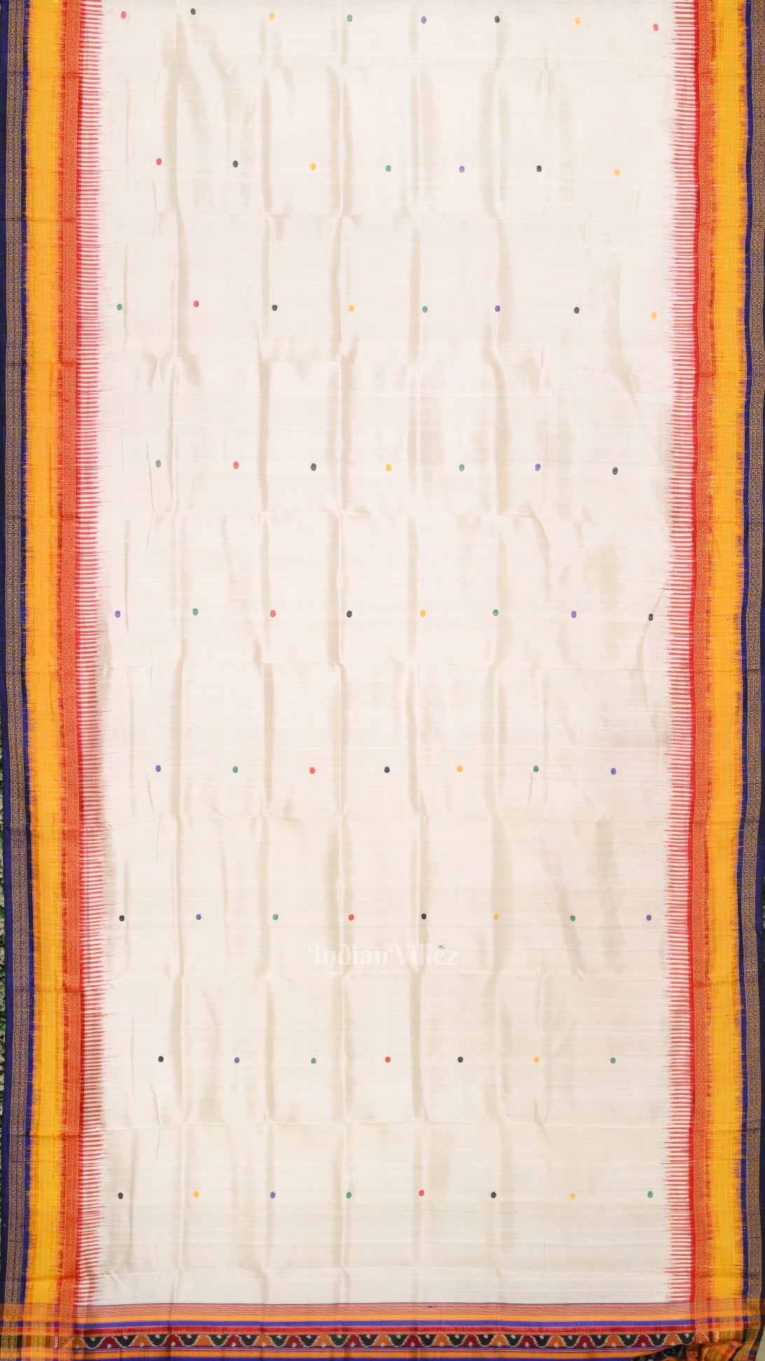 White Kathiphera Khandua Silk Saree with Odissi Dancer Pallu