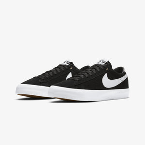Nike | SB ZOOM BLAZER LOW PRO GT { BLACK/WHITE-BLACK-GUM LIGHT BROWN
