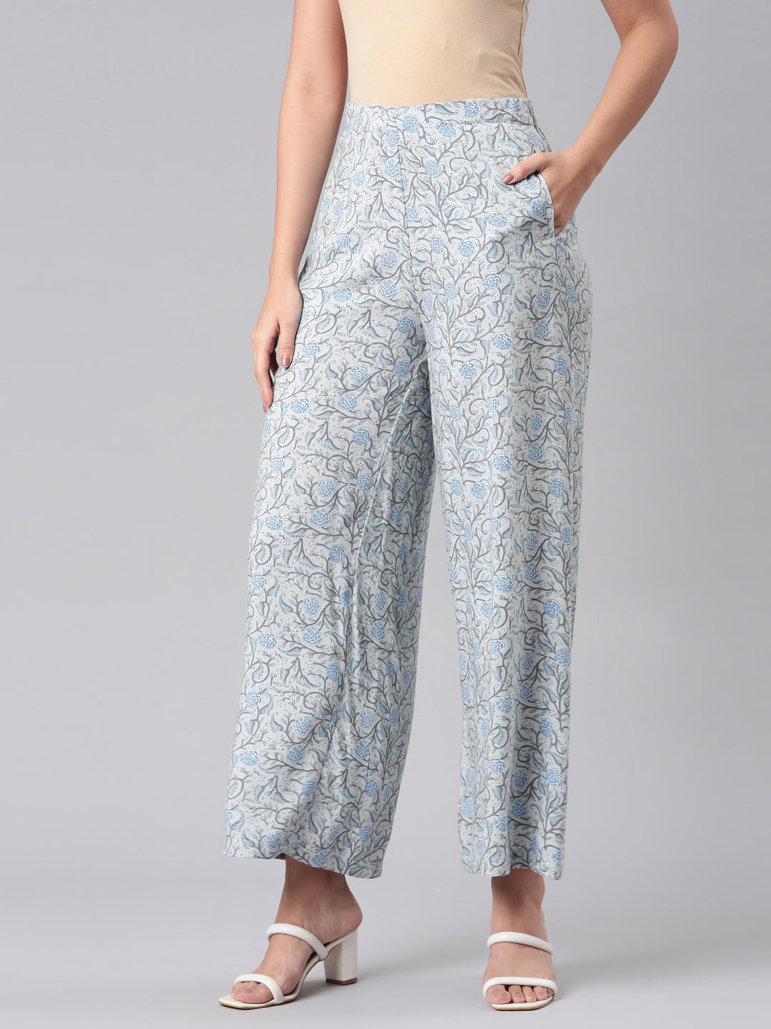 Women Blue Woven Viscose Mid Rise Printed Palazzo