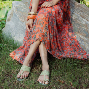 Pale Leaf Kolha Flats