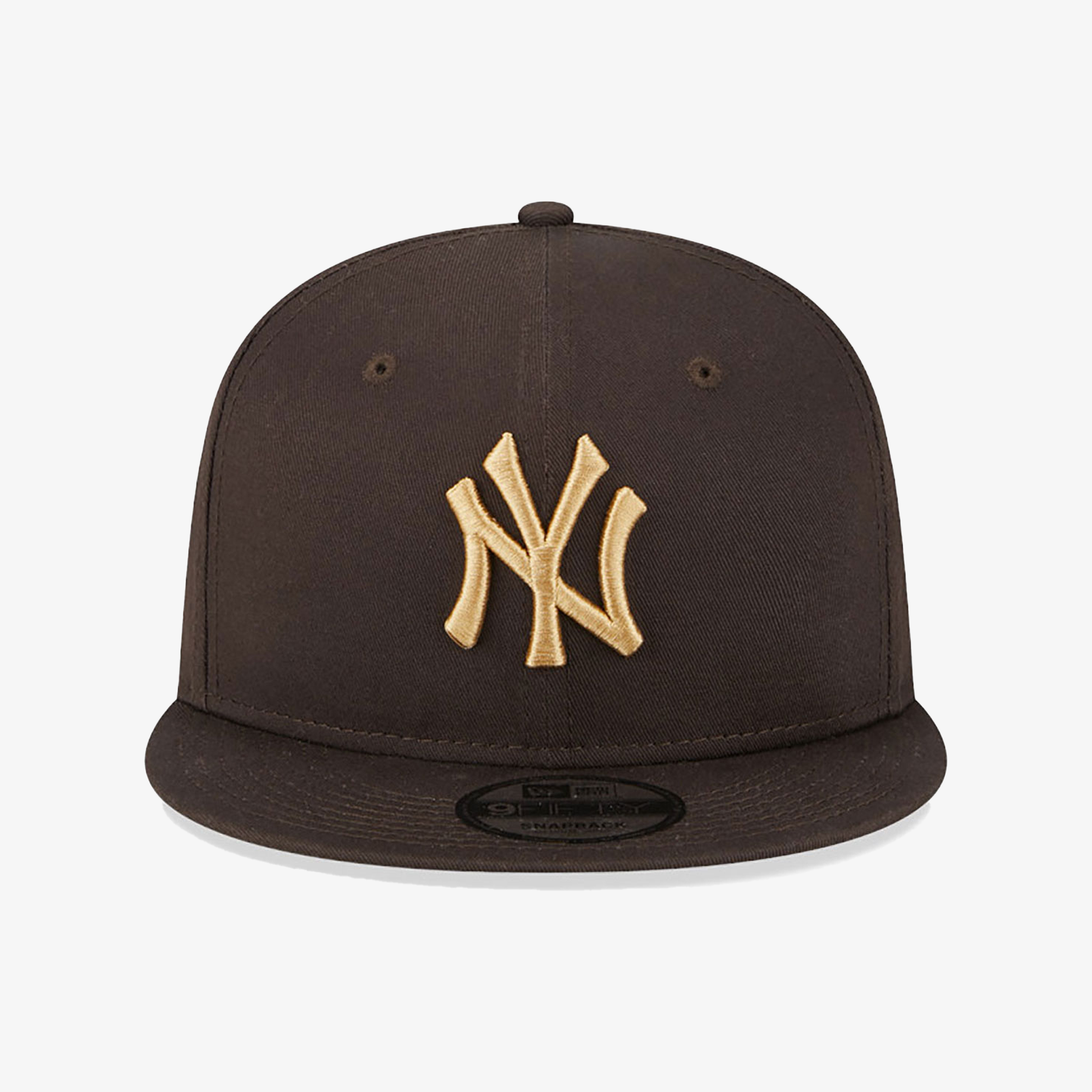 New Era | NEW YORK YANKEES LEAGUE ESSENTIAL BROWN 9FIFTY SNAPBACK CAP  { BROWN