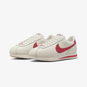 Nike | CORTEZ SE  { SAIL/ADOBE-MED SOFT PINK-TEAM RED