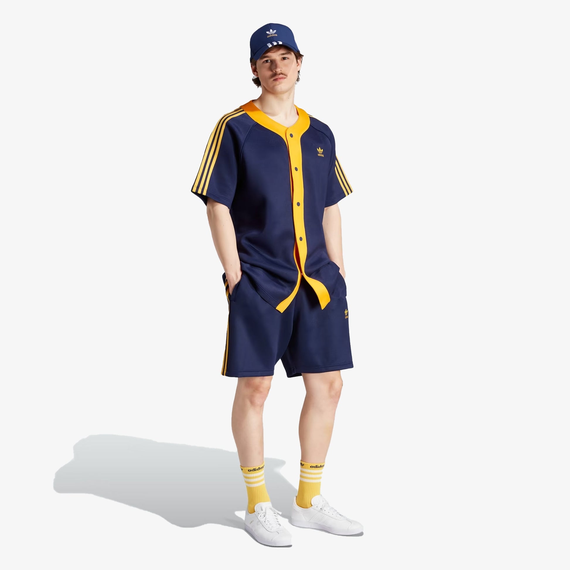 Adidas Originals | ADICOLOR CLASSICS+ SHORT SLEEVE SHIRT (GENDER NEUTRAL)