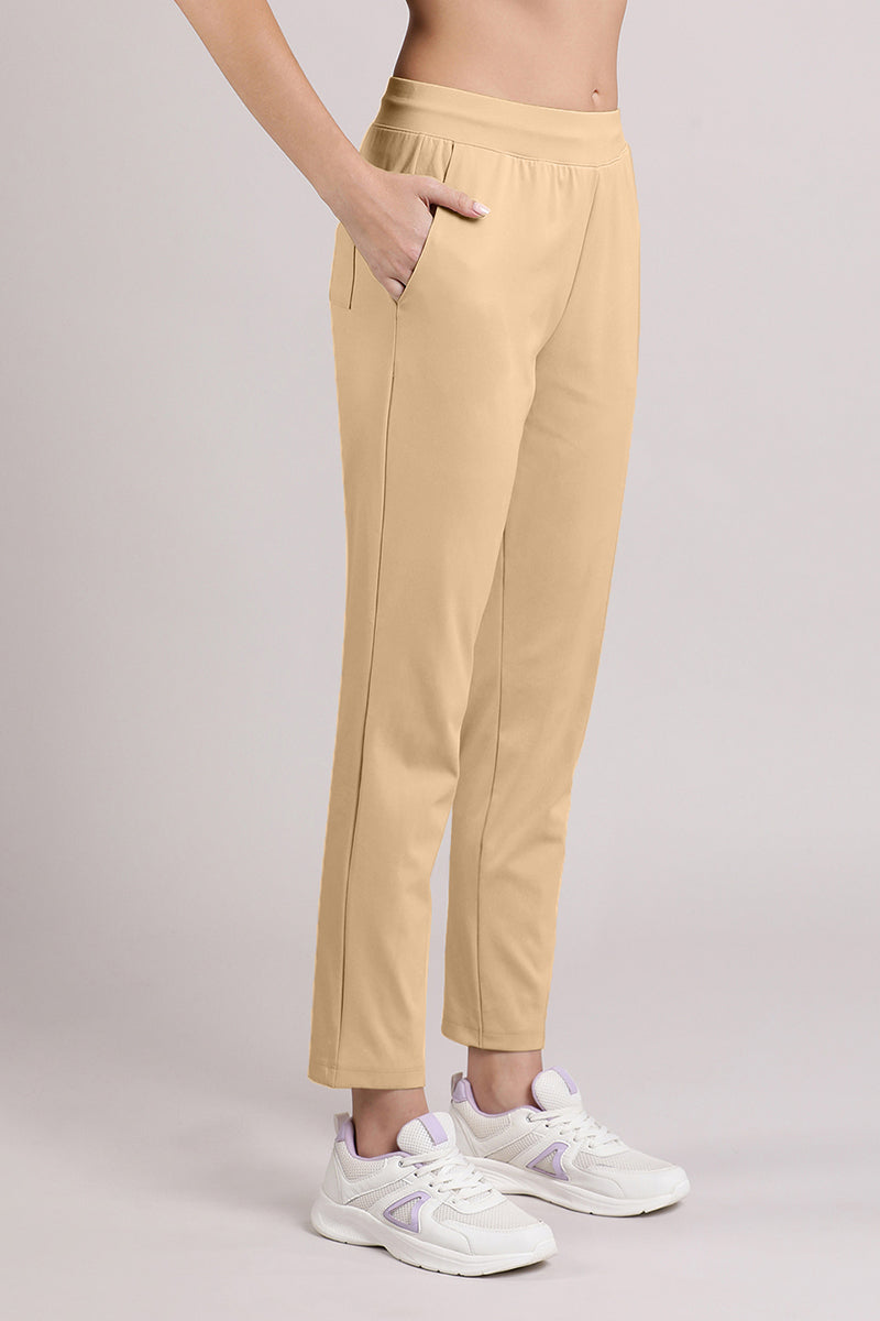 Energize Flexi Track Pants - Irish Cream