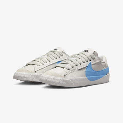Nike | BLAZER LOW '77 JUMBO { LIGHT BONE/UNIVERSITY BLUE-PHANTOM