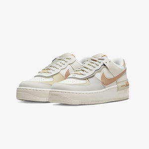 Nike | AIR FORCE 1 SHADOW  { SAIL/HEMP-FOSSIL-LIGHT BONE