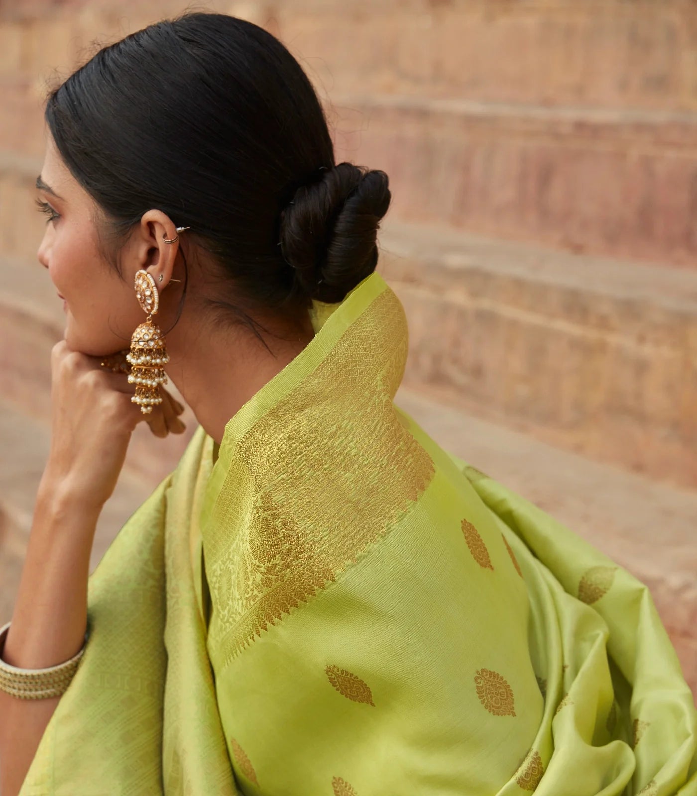 Pista Green Handloom Kanchipuram Silk Saree With Floral Motifs