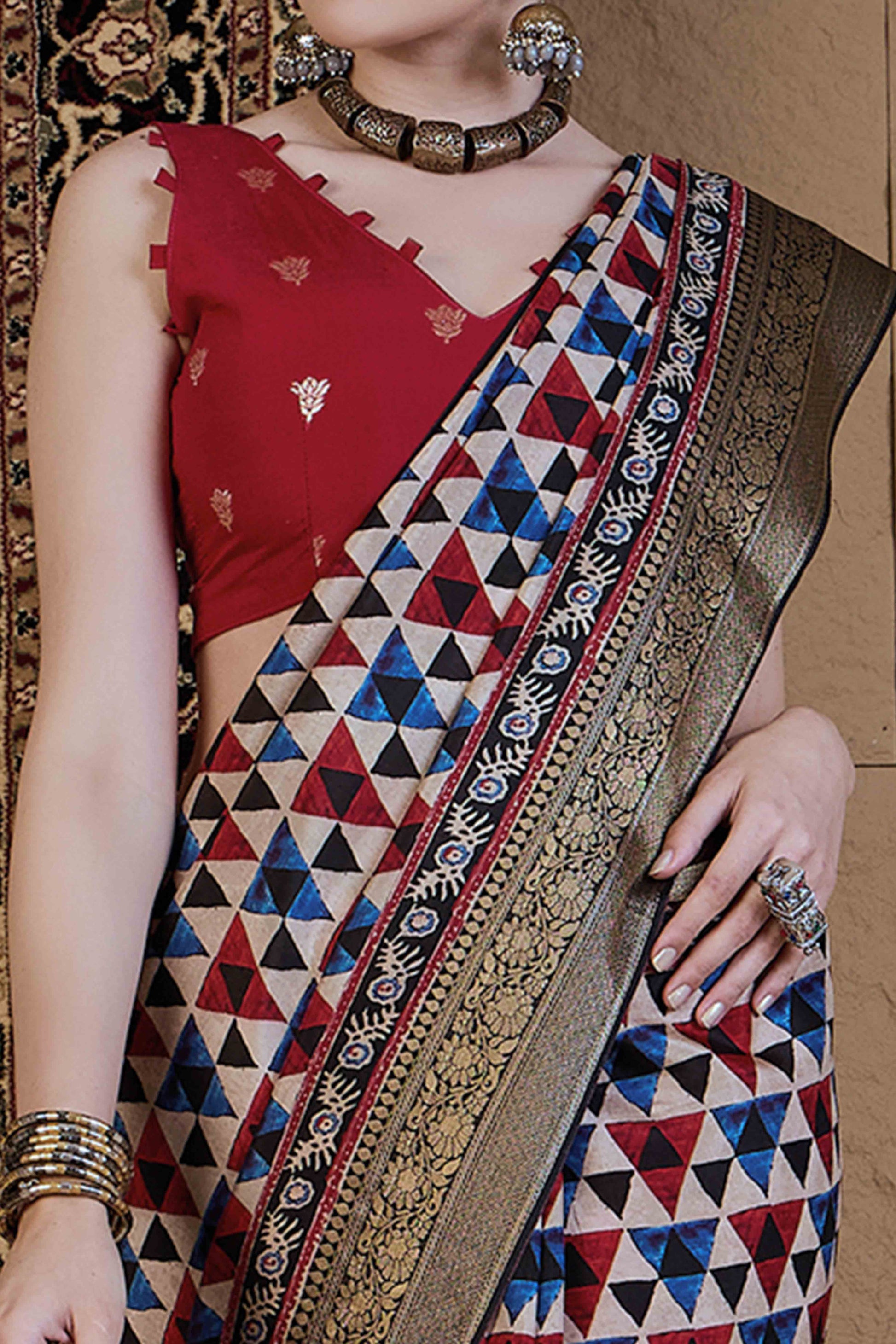 Multicolor Geometric Printed Viscose Saree