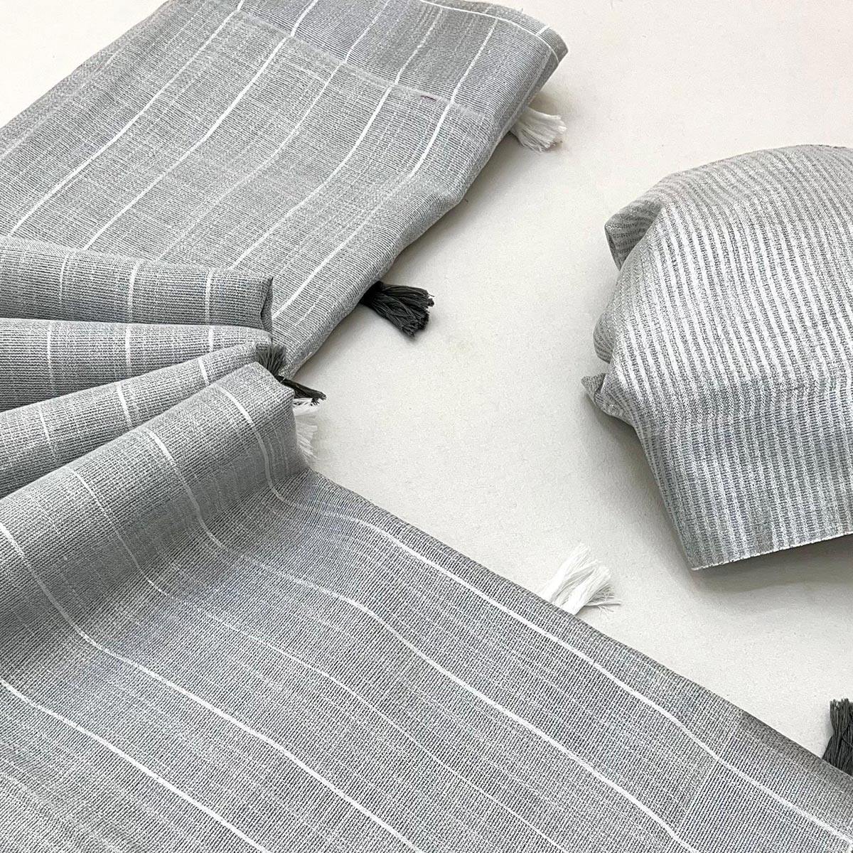 Grey Zari Woven Linen Saree With Tassels