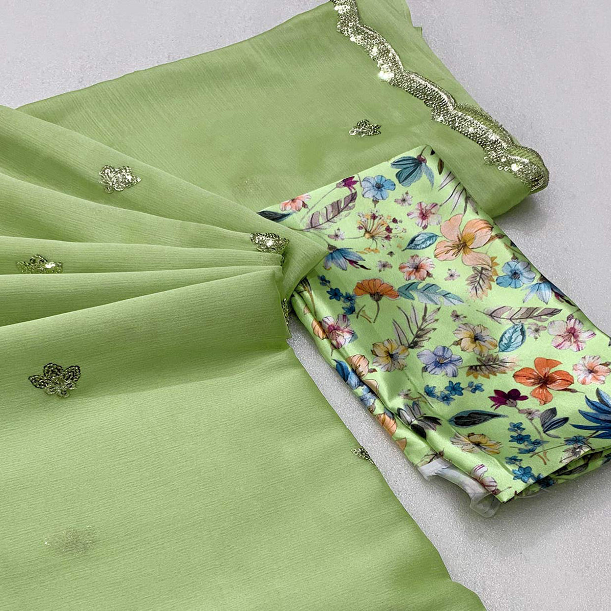 green-floral-sequins-embroidered-chiffon-saree-3
