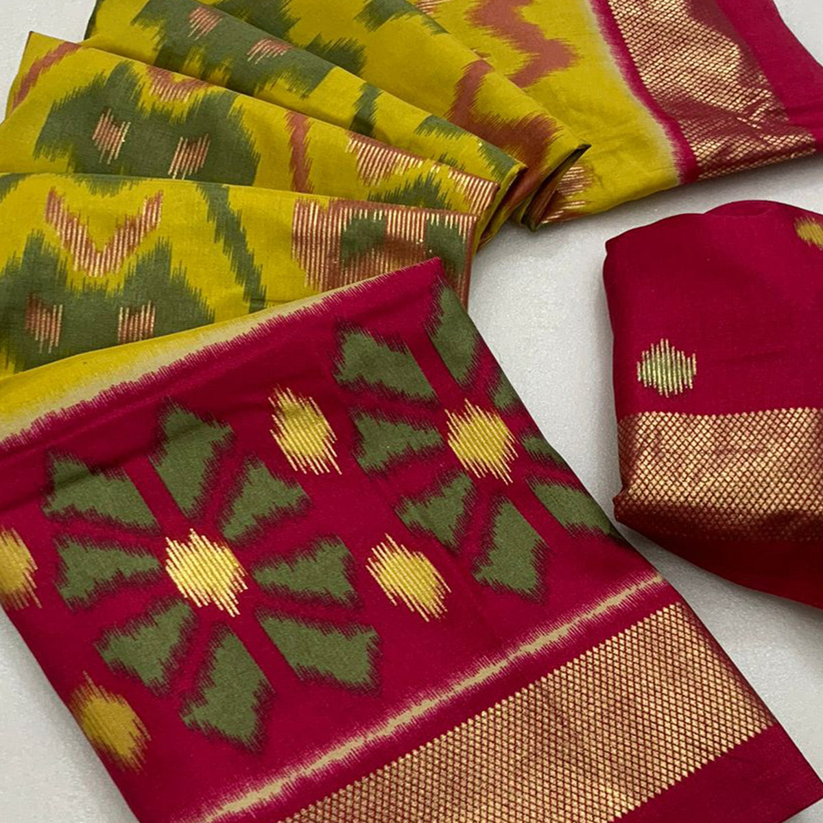 green-rani-pink-ikkat-foil-printed-dola-silk-saree