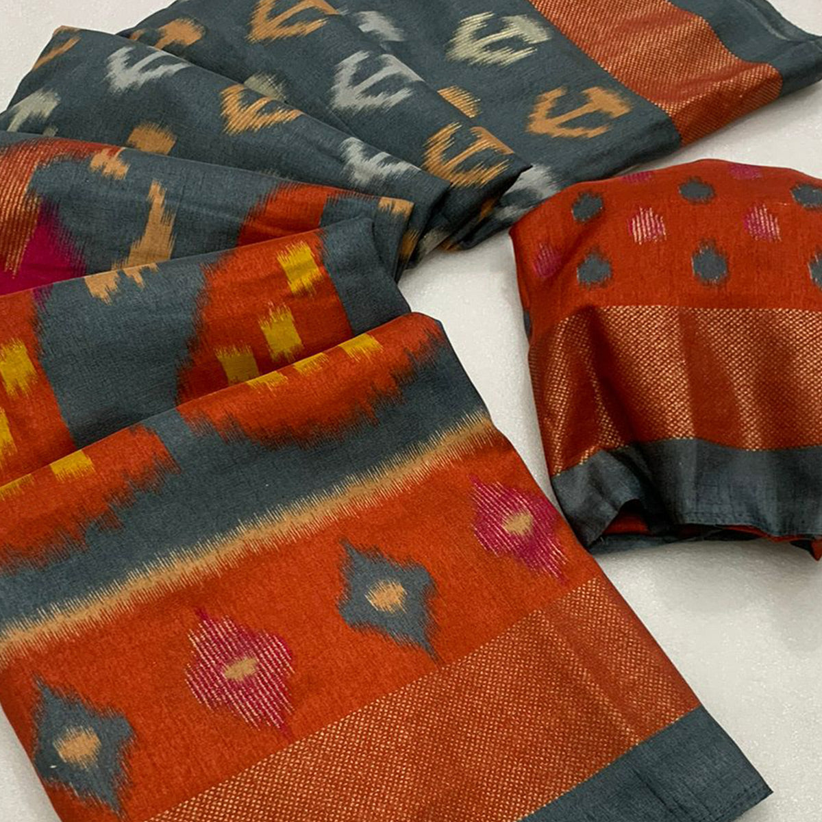 grey-ikkat-foil-printed-dola-silk-saree