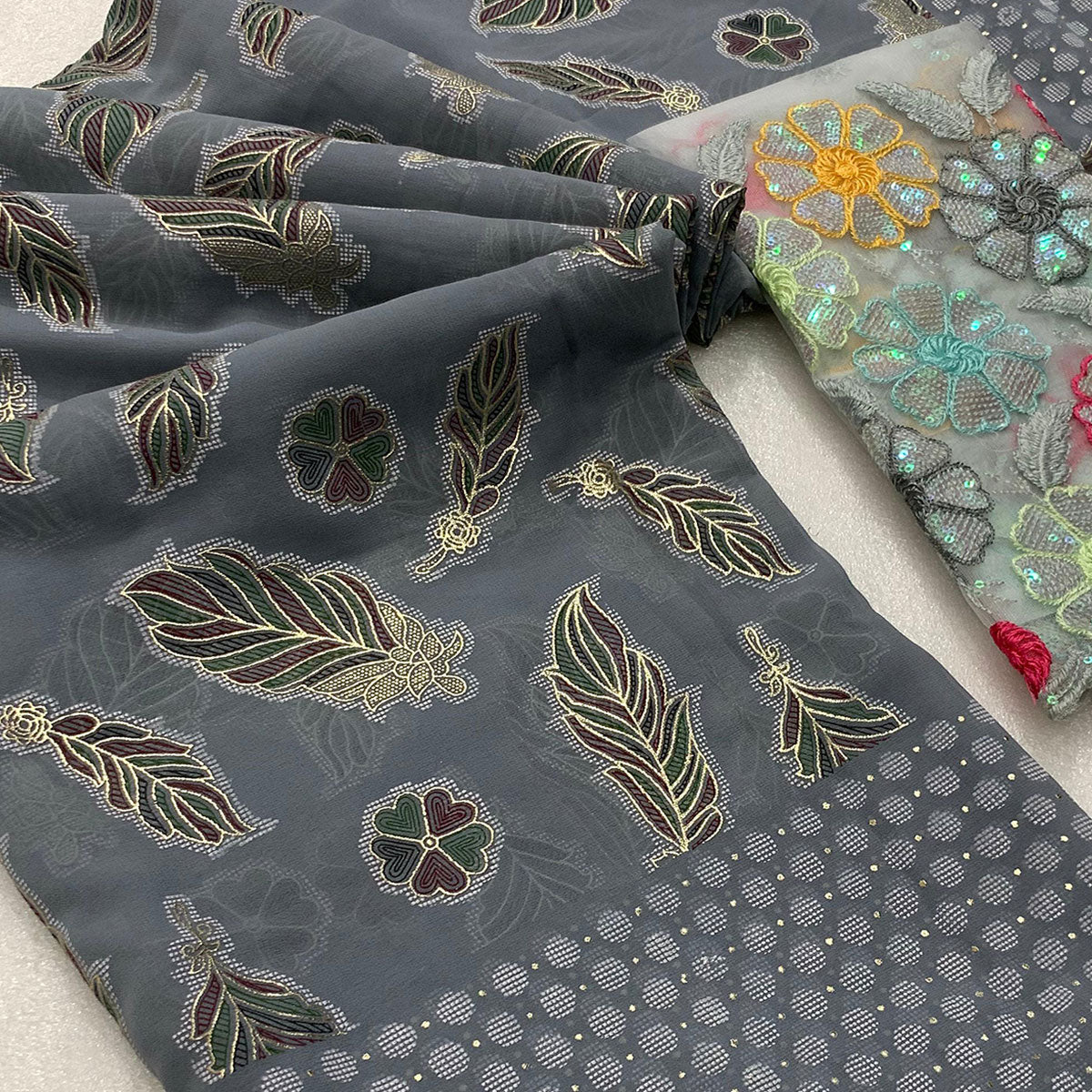 grey-floral-foil-printed-georgette-saree-6