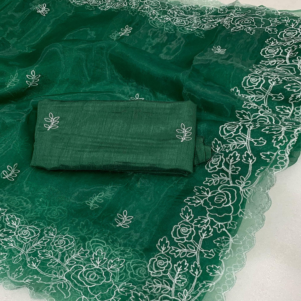 green-floral-embroidered-organza-saree-10