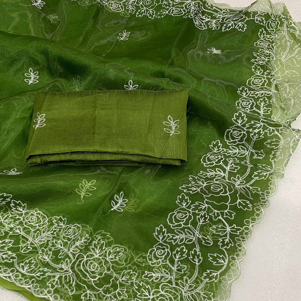 Mehendi Green Floral Embroidered Organza Saree