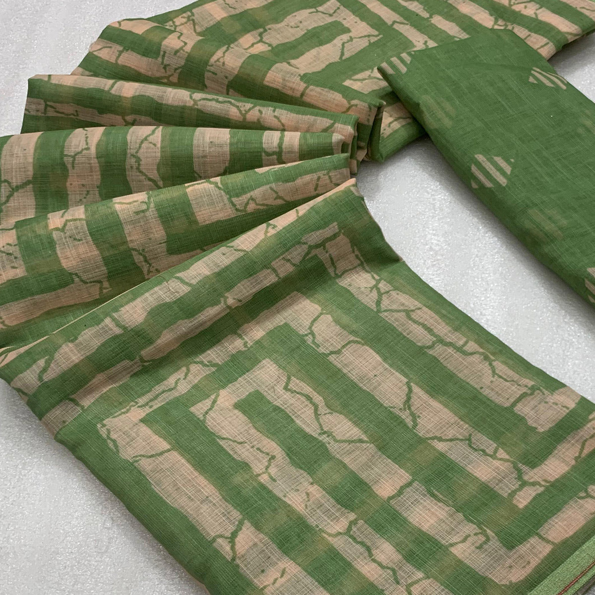 green-digital-printed-linen-cotton-saree-17