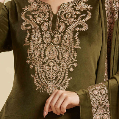 green-embroidered-velvet-straight-salwar-suit-1